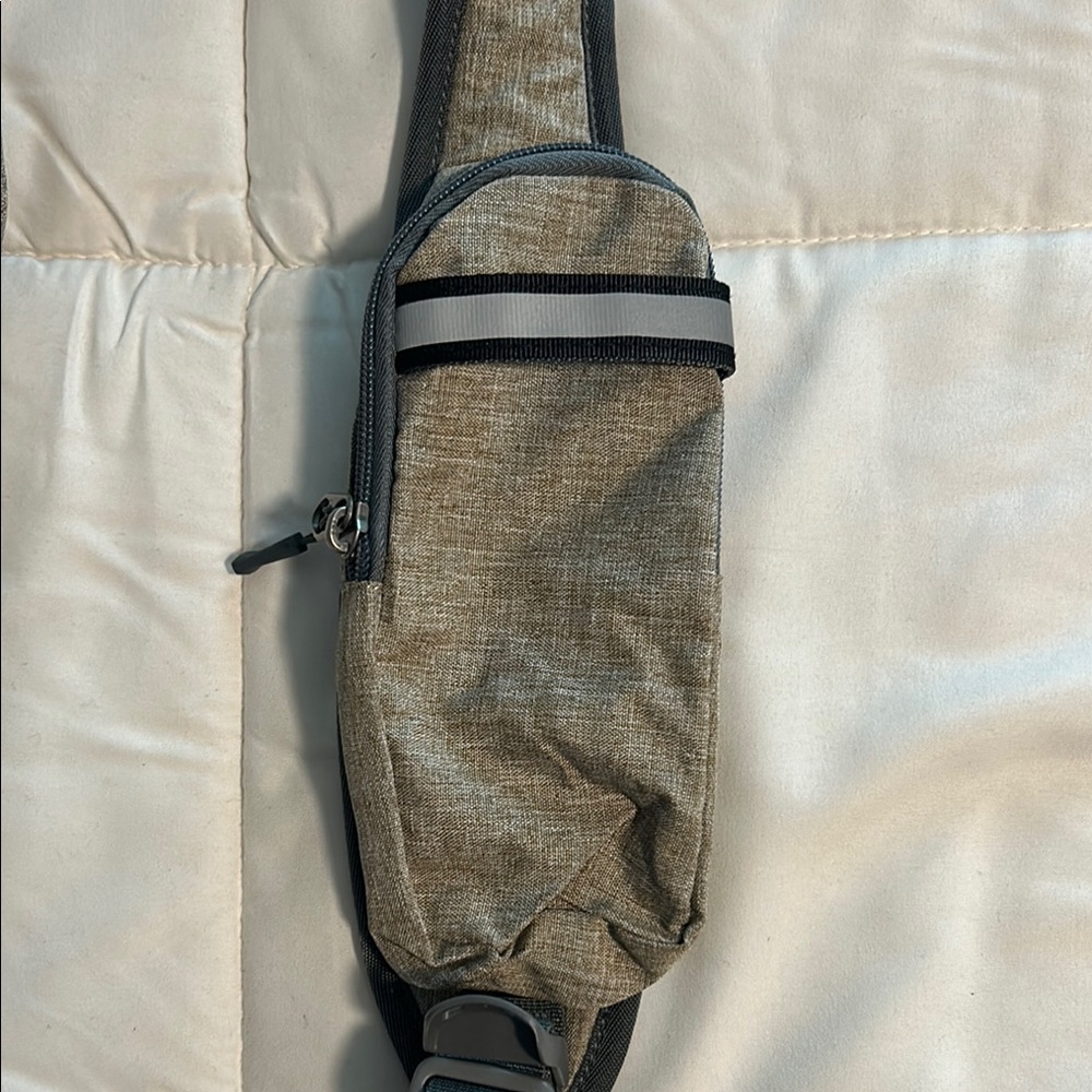 Black and Tan Crossbody Bag with Slim Profile and Minimalist Design NWOT - Picture 4 of 8